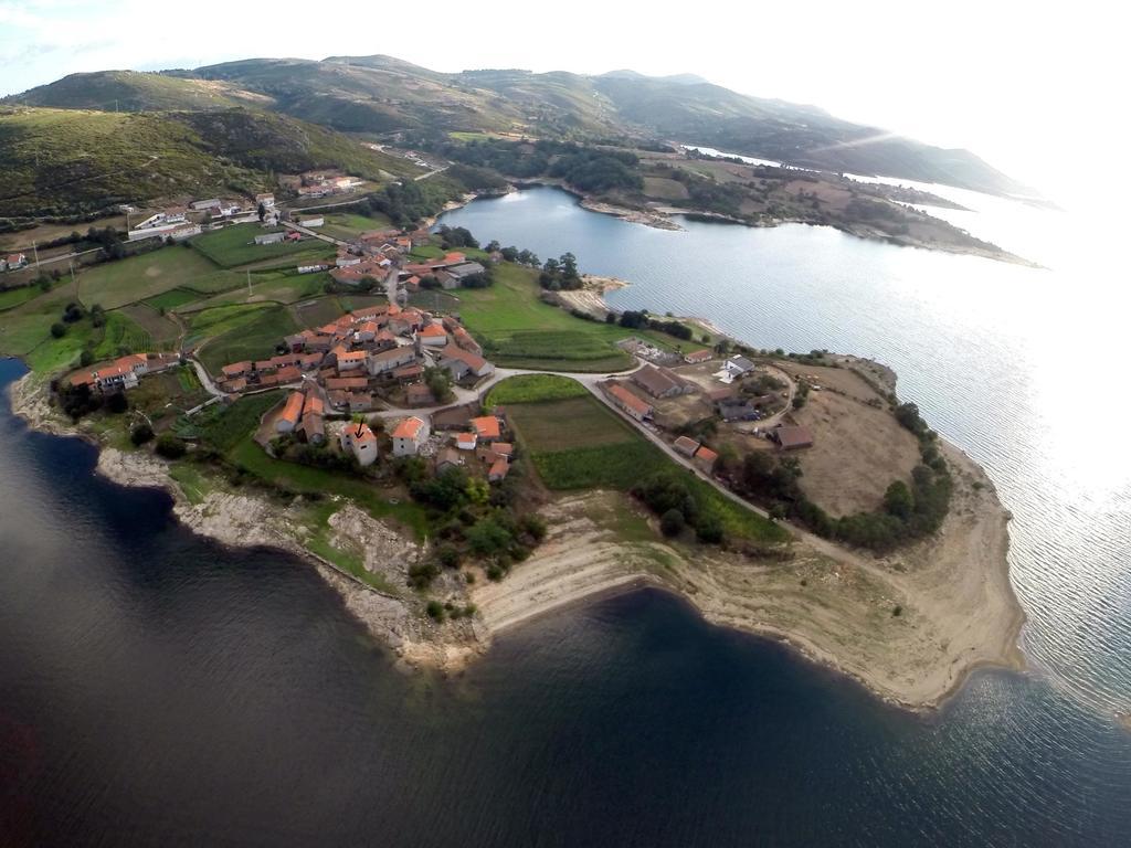 Penzion Casas Avela Brava Negroes Exteriér fotografie